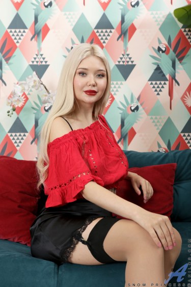 Paradise Featuring Snow Princess 1