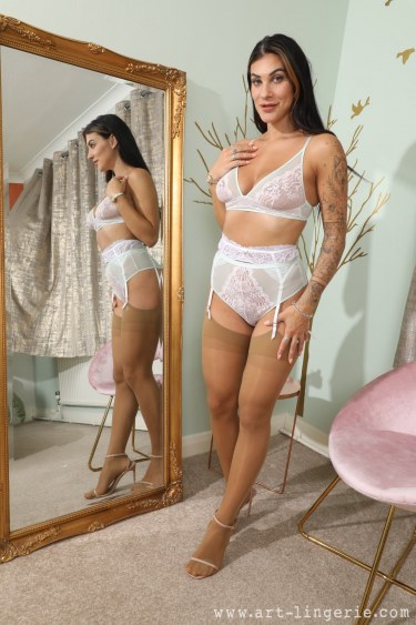 Roxy Mendez In White Lingerie And Tan Stockings 2