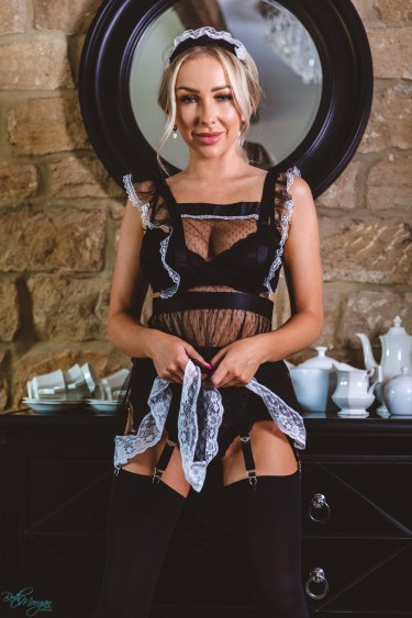 Beth Morgan In Fabulous Fifi 3