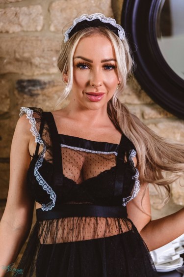 Beth Morgan In Fabulous Fifi 5