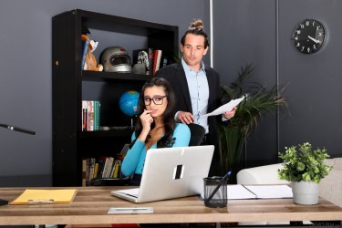 Eliza Ibarra Gets Fucked By Tyler Nixon 5