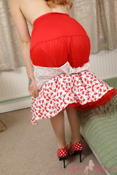 Kara Carter In Polka Dot Dress And Layered Nylons 10