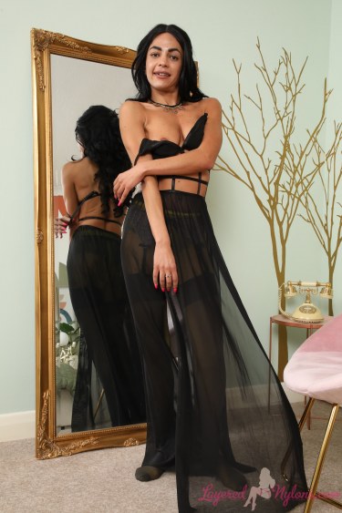 Selena In Yellow And Black Nylons 12