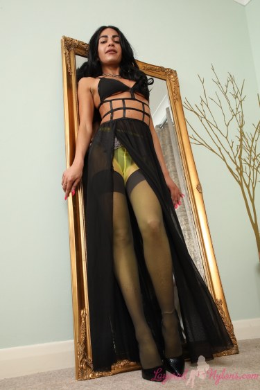 Selena In Yellow And Black Nylons 7