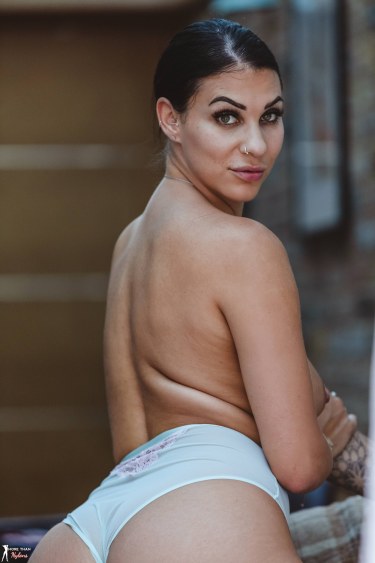 A Look Through Starring Roxy Mendez 8