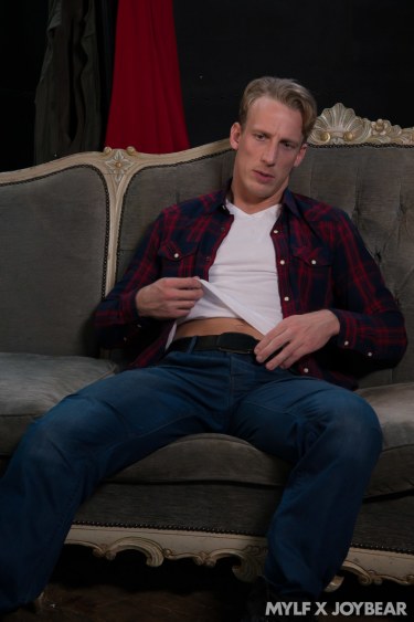 Ava Austen Fucked By Luke Hardy 7