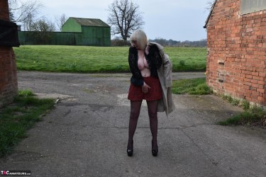 Barby Slut Farm Strip 4