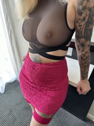 Inked Milf In Hot Pink Mini Skirt And See Through Top 1