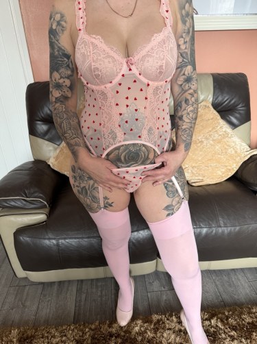 Pink Hearts And Stockings 7