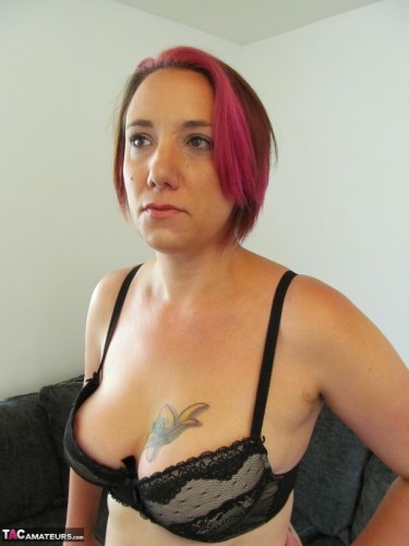 Sara Banks In Opening My Legs 3