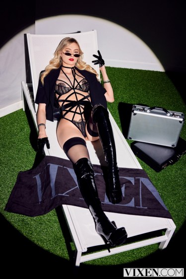 Amber Moore In Stockings And Boots 3