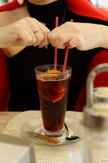 Victoria Minina In Cafe Society 1 2