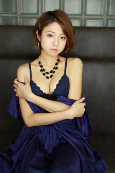 Shizuka Nakamura In Lets Be Romantic 5