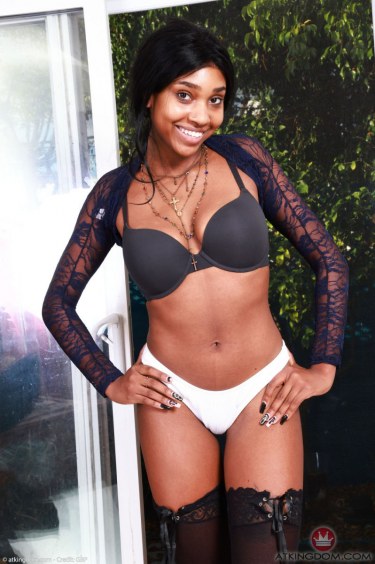 Poppy Cox In Stockings 4