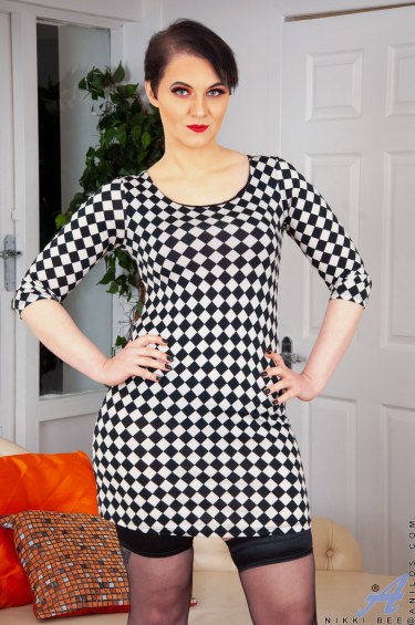 Purple Pleasure With Nikki Bee 1