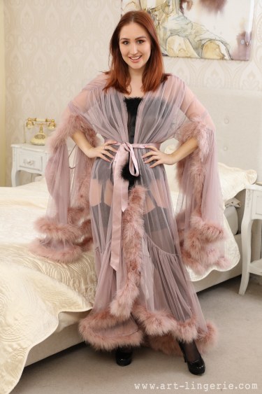 Redhead Lingerie Babe Rachelle 1