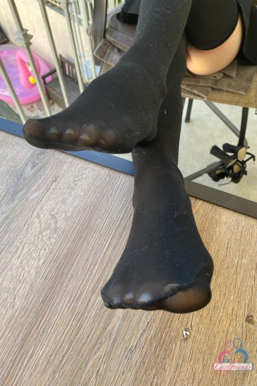 Riley Star On The Patio 7