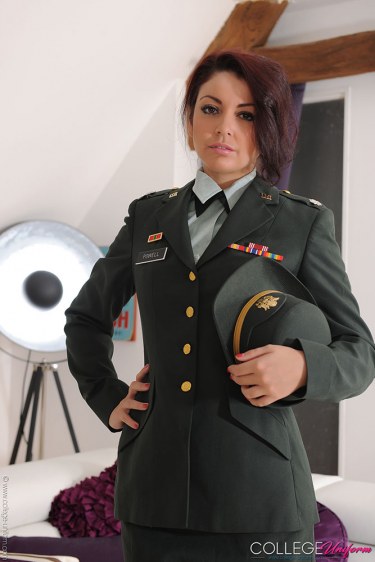 Army Officer Bryoni Kate 1