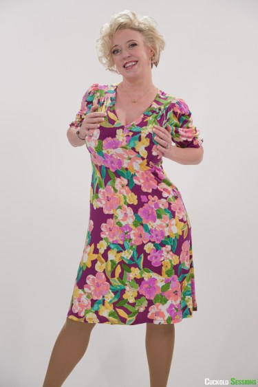 Dee Williams In Special Sundays 1