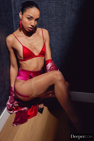 Alexis Tae In Nylons 10