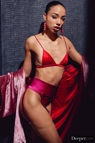 Alexis Tae In Nylons 12