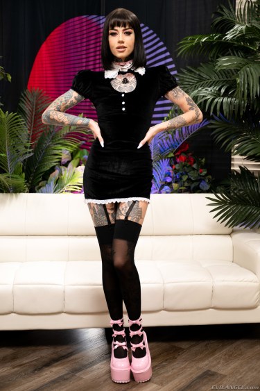 Cc Doll In Hookup Hotshot E Girls 3