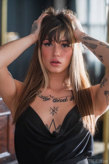 Laidylaixxoff In For Your Eyes Only 2