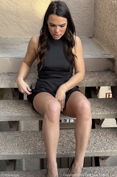 Ivy Ireland In Black Lingerie 1