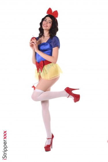 Alissa Foxy In Waiting For The Prince 1