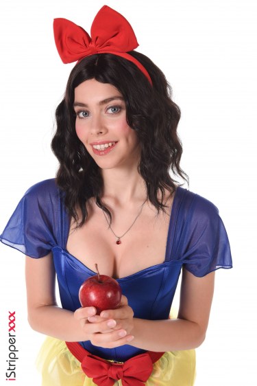 Alissa Foxy In Waiting For The Prince 2