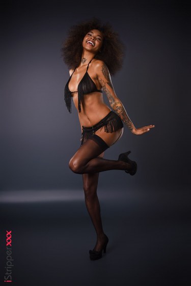Barbie Rous In Gonna Frill You 2