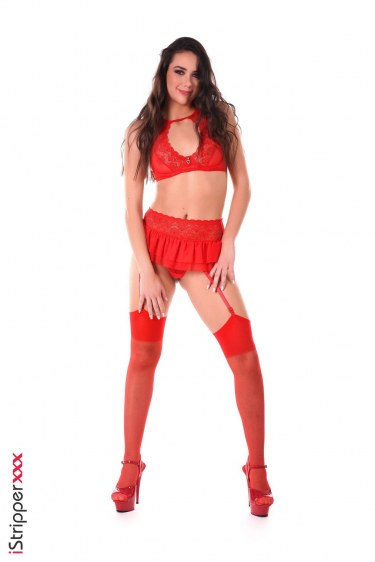 Vixi Rafi In Red Hot Night 1