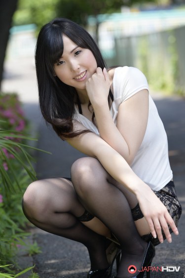 Manami Ueno Is Cute But Also Naughty 10