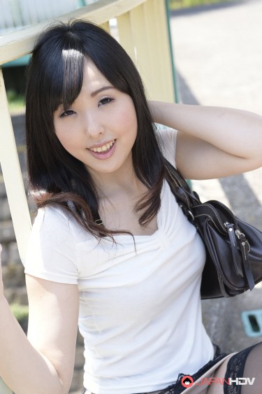 Manami Ueno Is Cute But Also Naughty 15