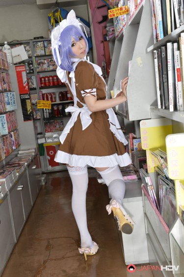 Miku Oguri Fucked In A Comic Shop 3