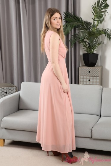 Rosie D In Elegant Dress And Nylons 2