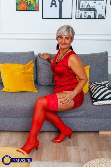 Fuck Me Hard In My Ass With Stepmom Arwen 1