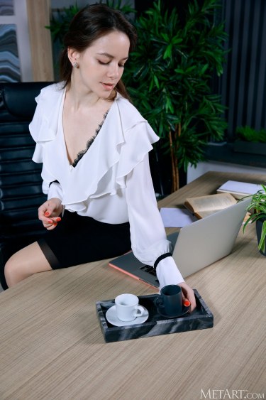 Flamy Nika In On My Desk 2