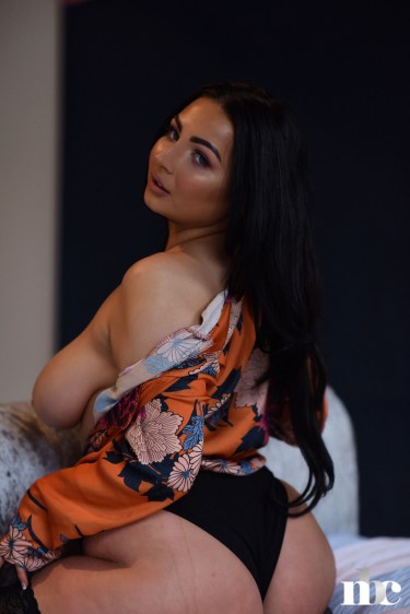 Foxy Lucina Shows Her Big Boobs 8