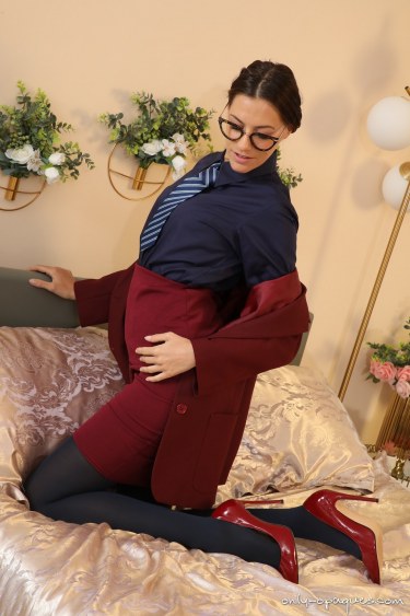 Becky X In Hot Seretary Outfit 5