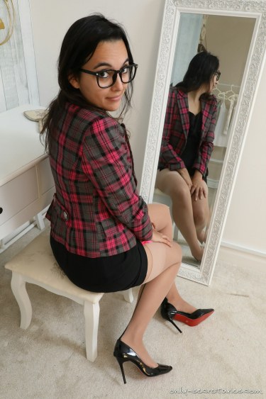 Summer Fox Takes Off Her Sexy Office Outfit 6