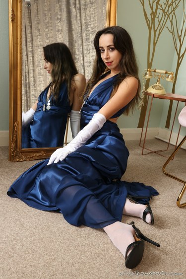 Tania Aresti In Blue Dress With White Stockings And Gloves 5