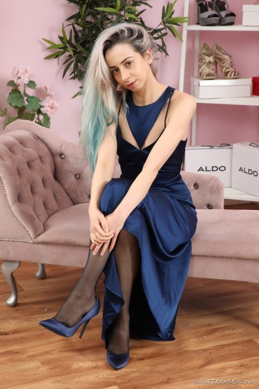 Tania Aresti Takes Off Her Blue Dress 3