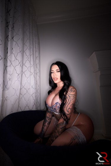 Lacey Jayne In White Lingerie 9