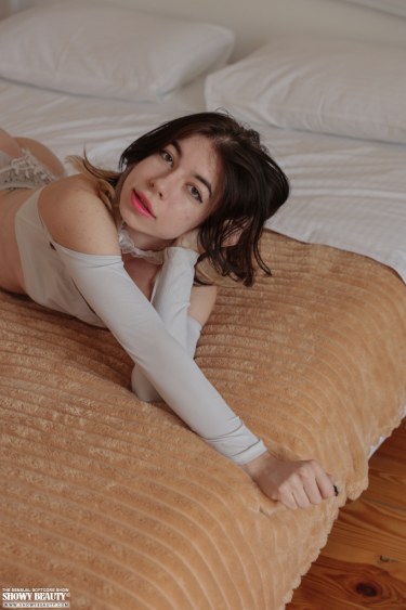 Get In Bed With Kitty 2