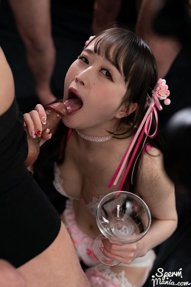 Ria Kurumi Uses A Group Of Guys Cum For One Messy Handjob 3