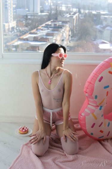 Swimming Circle With Dily 3