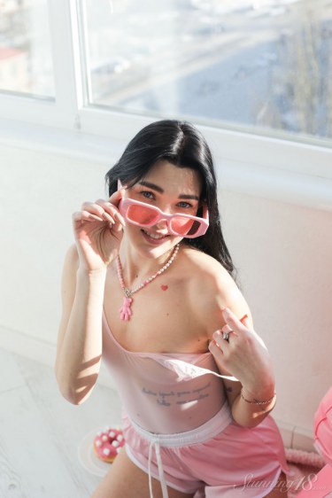 Swimming Circle With Dily 5