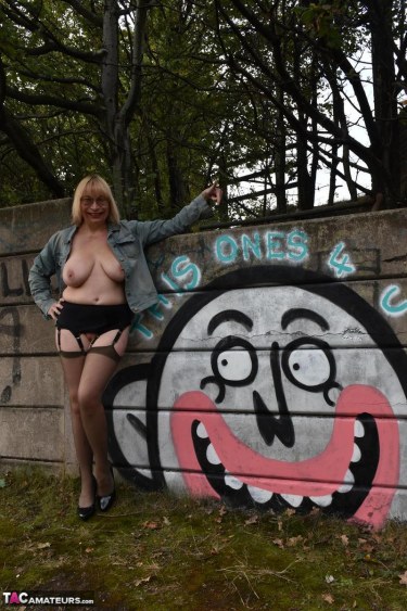 Barby Slut Flashing Canalside 11