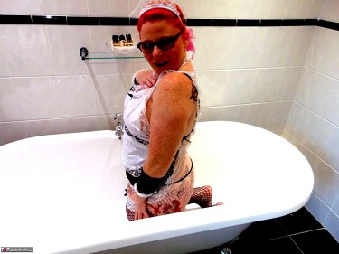 Naughty Maid In The Bath 7